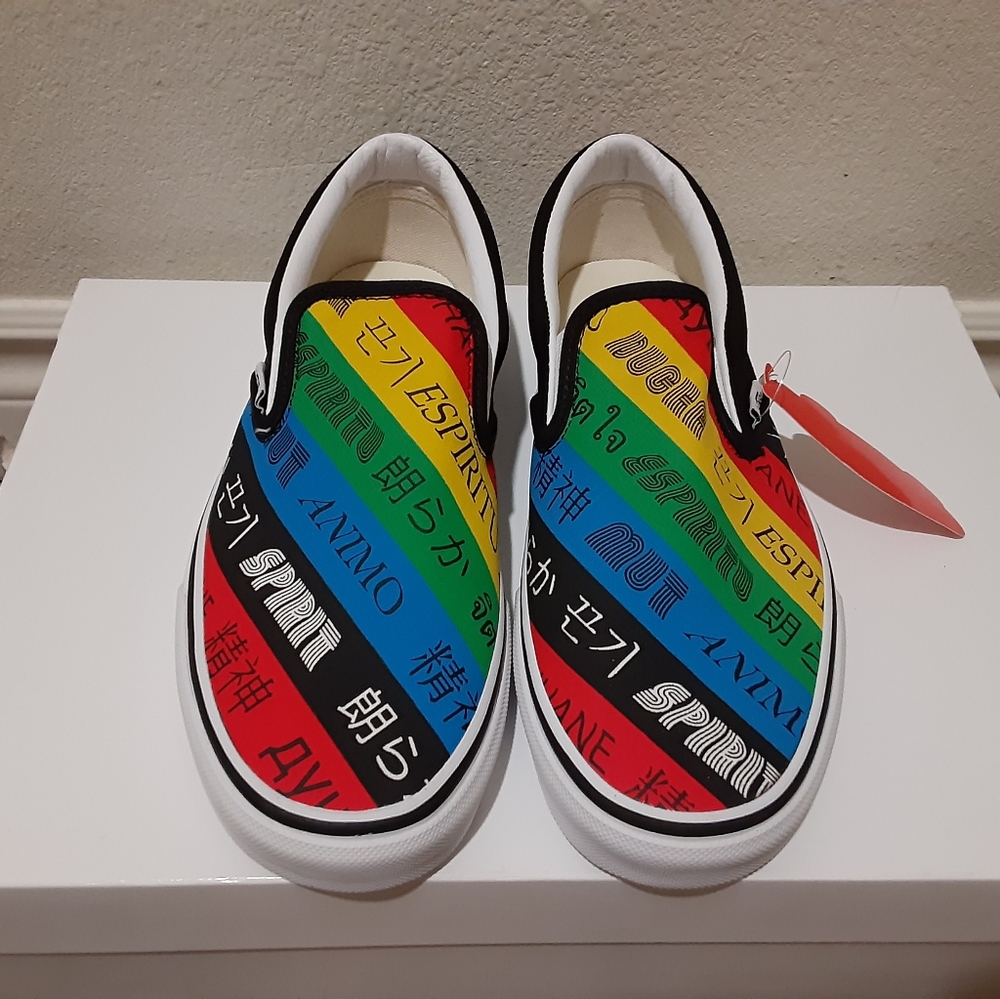 Vans - Picture 1 of 4